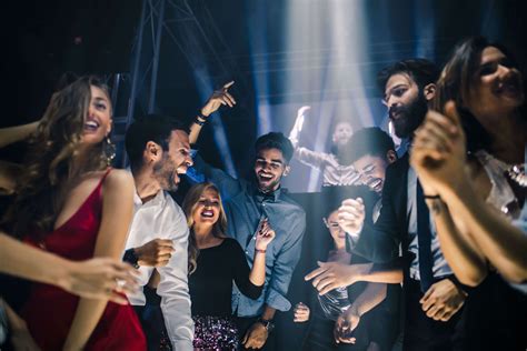 How to Dance in a Club: A Guide to Enjoying the Nightlife